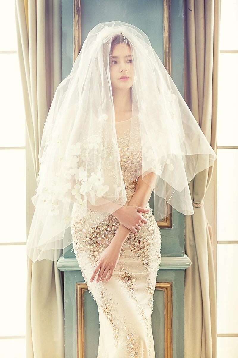 Lace Details
